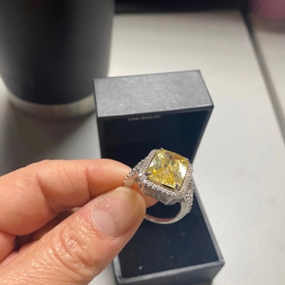 Ross Simons Ring - Picture 5 of 9